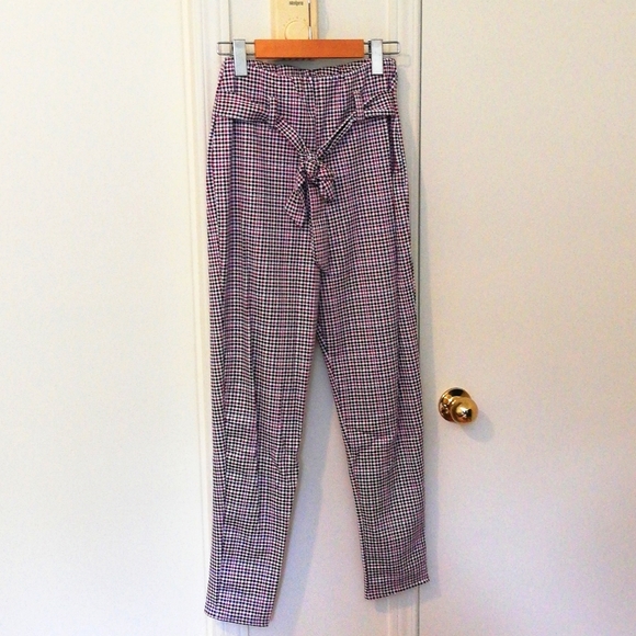 Boohoo high waisted belted pants - Picture 4 of 4